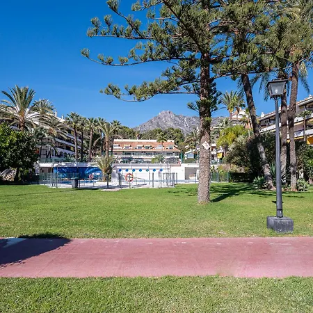 Apartment Spacious & Comfy In Golden Mile *