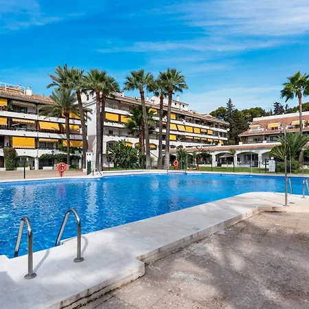 Spacious & Comfy In Golden Mile Apartment Marbella