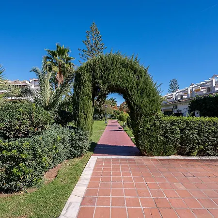 Apartment Spacious & Comfy In Golden Mile Marbella