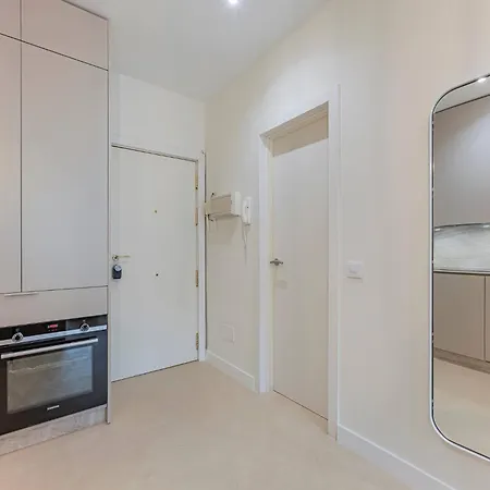 Spacious & Comfy In Golden Mile Apartament *