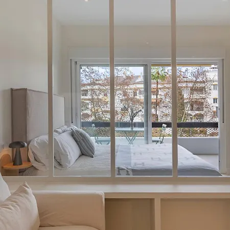 Spacious & Comfy In Golden Mile Apartament