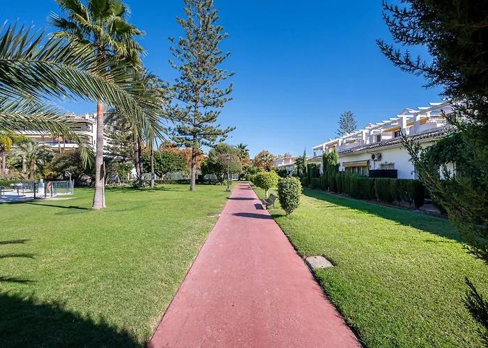 Apartment Spacious & Comfy In Golden Mile